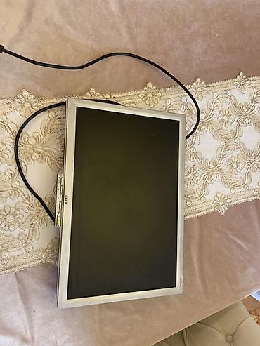 kampüterlər: Acer LCD monitor - Ekran ölçüsü: təxminən 17–19 düym (şəkillərə — 2