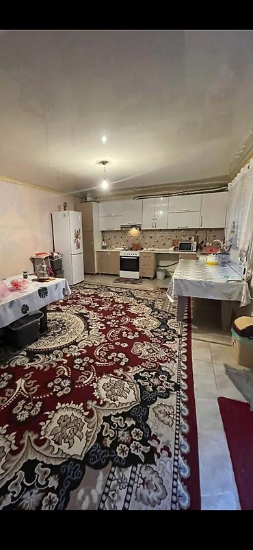 хата бассейн: 60 м², 4 комнаты, Без подселения — 2