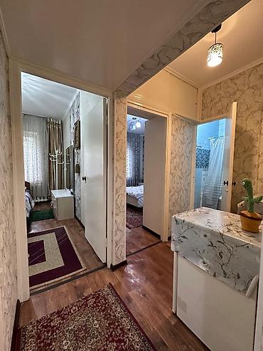 107: 3 комнаты, 64 м², Вечерка 106 серия, 1 этаж — 4