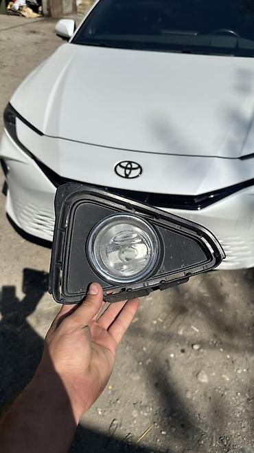 Противотуманная фара (ПТФ) правая для Toyota Rav 4 2017 год В сборе с