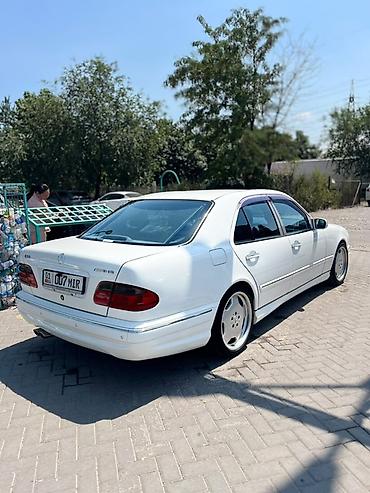 мв 100: Mercedes-Benz E-класс AMG: 2001 г., 5.5 л, Автомат, Бензин, Седан — 3