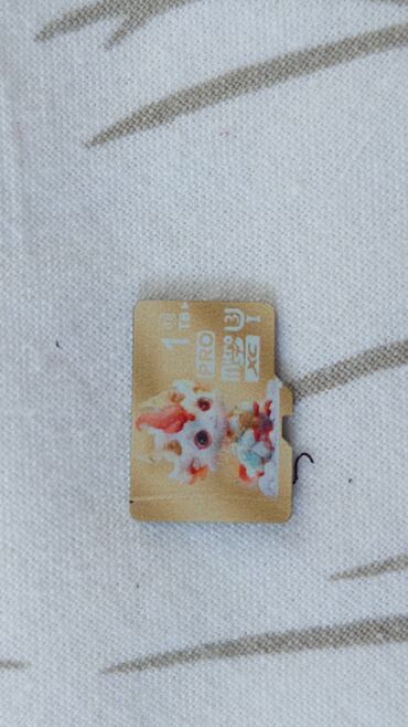 asus портативная консоль: Карта памяти microSD - Форм‑фактор: microSD (microSDXC) - Объем