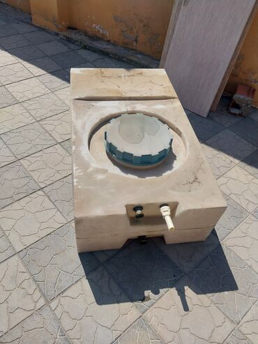 ucuz ikinci el: Bak, Plastik, 300 l l, İşlənmiş