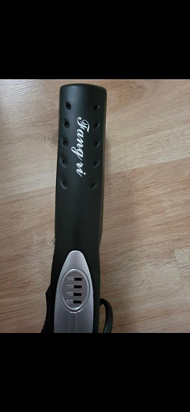 babyliss e 696: Ütü fen 140 - 200 °C, İşlənmiş, Pulsuz çatdırılma — 2