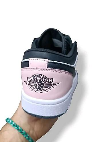 jordanke crne: Nike Air Jordan / 2026 
(36-41)

Cena: 3400 din 🎀
US🤍 — 3
