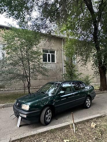 машина кузов: Volkswagen Vento: 1996 г., 1.8 л, Механика, Бензин, Седан — 3