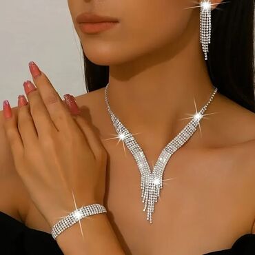 Setovi nakita: 2200 — 14