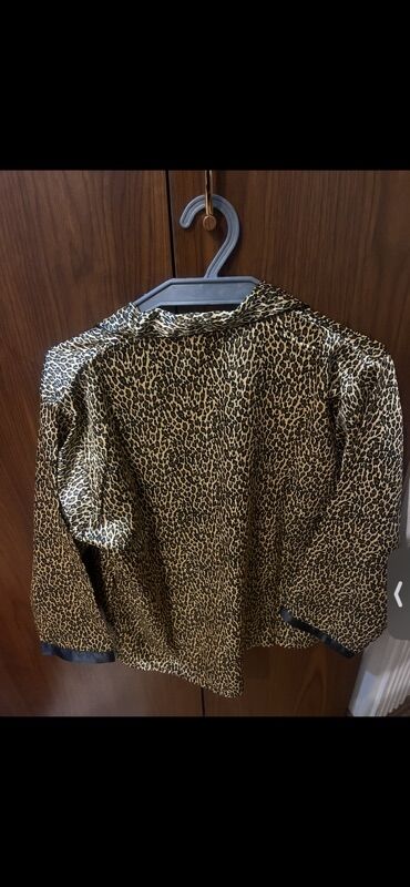 Ev geyimləri, pijamalar: AMERICAN EVENING qadın pijama dəsti - Üst: leopar naxışlı, atlas — 6