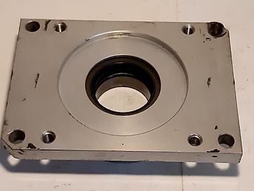 mlin za drvo: Aluminijumsko kuciste sa lezajem za osovinu 50mm Lezaj u kucistu je — 7