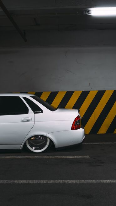 ВАЗ (ЛАДА): ВАЗ (ЛАДА) Priora: 2013 г., 1.6 л, Механика, Бензин, Седан — 1