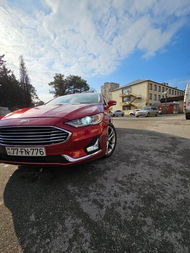 Ford: Ford Fusion: 1.5 l | 2020 il 108000 km Sedan