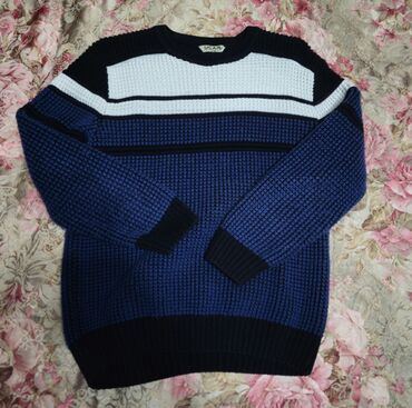 синий мужской свитер: Продаю б/у свитер в отличном состоянии
размер L - XL
Цена 500 сом