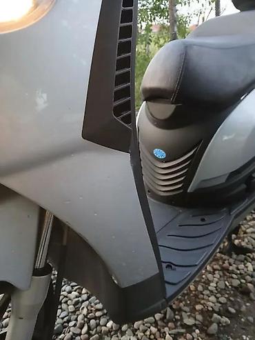 cerada za motor: PIAGGIO CARNABY | Piaggio 125cc u odličnom stanju Uvoz iz Švajcarske — 4