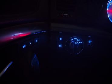 i40: Hyundai i40: 2 l | 2012 il Sedan — 7