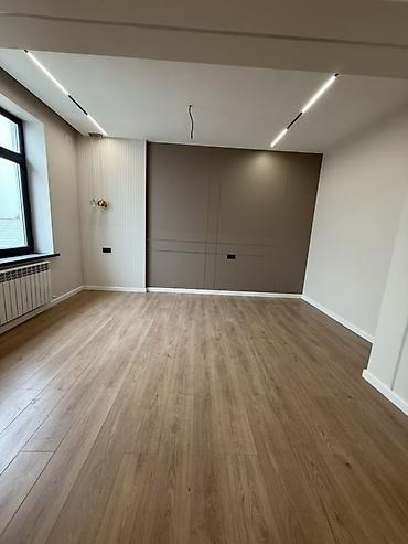 Продажа коттеджей и домов: 🏡ПРОДАЕТСЯ ОСОБНЯК 📍Арча-Бешик 🏠Площадь:200м² 🌿Участок:3сотки — 17