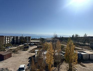 где посмотреть квартиры в аренду: 3 комнаты, 100 м², 105 серия, 3 этаж, Требуется ремонт — 8