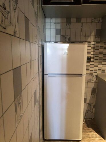 Mənzil kirayələyirəm: 3 otaqlı, 85 kv. m — 6