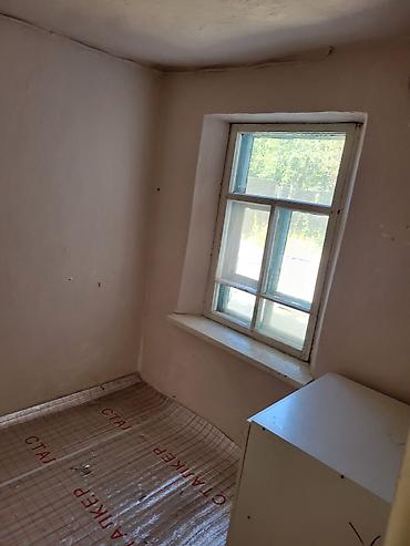 Үйлөрдү ижарага берүү: 40 м², 5 бөлмө, Таатан СБ, Үй-бүлөлүүлөргө — 9