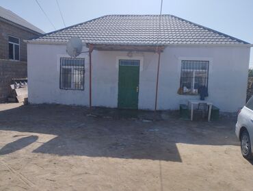 mingecevirde 4 otaqli evler: 3 комнаты, 100 м², Средний ремонт