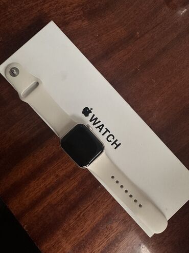 айпел воч: Продаю новый apple watch se 2 40мм бежевый(голд). Поносила 2 недели