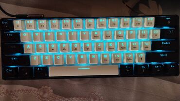 Klaviaturalar: Snpundiri V900 mexaniki klaviatura satılır. 1 ay çox təmiz istifadə lalafo.az -da Klaviaturalar: Snpundiri V900 mexaniki klaviatura satılır. 1 ay çox təmiz istifadə