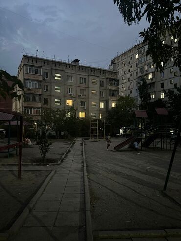 аренда дома на день: 2 комнаты, 50 м², 105 серия, 1 этаж