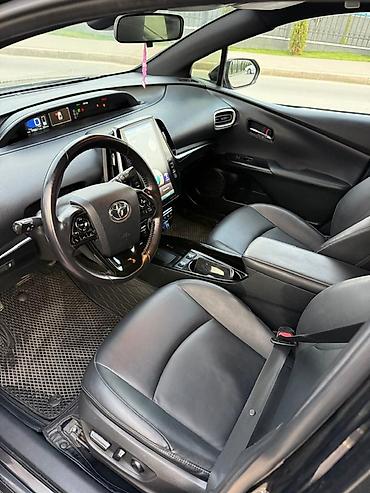 crown athlete: Toyota Prius: 2020 г., 1.8 л, Робот, Гибрид, Хэтчбэк — 7