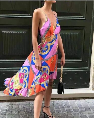 Haljine: 2000 na lalafo.rs — 20 Haljine: 2000 — 20