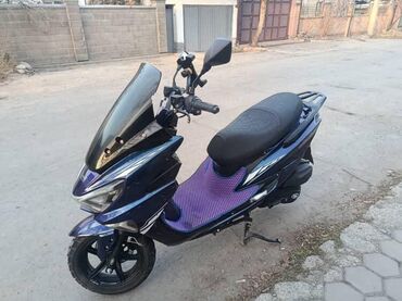 Скутеры: Тип скутера M8, 150 куб. см, Бензин, Б/у — 1