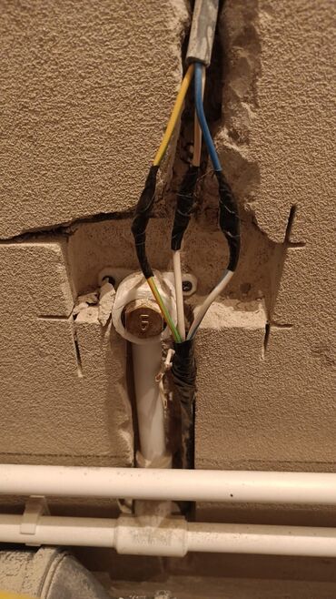 Электрики: Электрик | Перенос электроприборов, Монтаж электрощитов, Установка стиральных машин Больше 6 лет опыта — 3