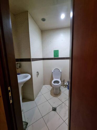 Ofislər: İceri seher nizami metrosuna yaxin yerləşən 8 otaqli ofis yerləsən -da lalafo.az — 12 Ofislər: İceri seher nizami metrosuna yaxin yerləşən 8 otaqli ofis yerləsən — 12