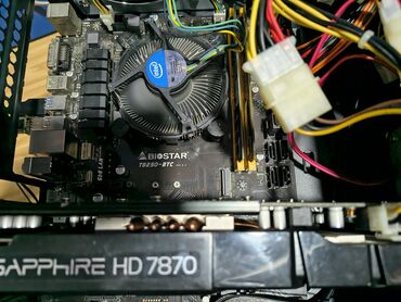 Desktop računari i radne stanice: Desktop računar – Biostar/Intel, Sapphire grafika Specifikacije: - — 4