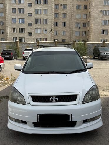 Toyota: Toyota Ipsum: 2003 г., 2.4 л, Типтроник, Бензин, Минивэн