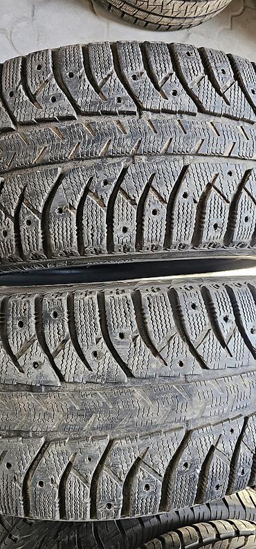 Шины 245 / 45 / R 17, Зима, Б/у, Пара, Легковые, Япония, Bridgestone