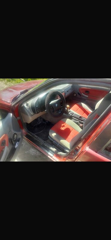 бмв красный: BMW 3 series: 1992 г., 2 л, Механика, Бензин, Седан