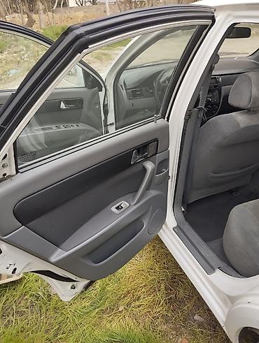 daewoo gentra stop: Daewoo Gentra: 1.5 l | 2014 il — 4