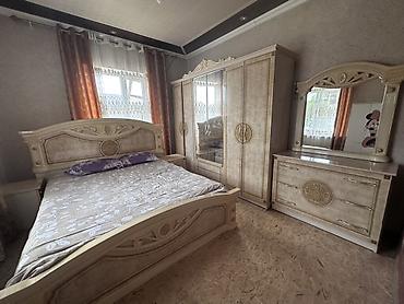 Спальные гарнитуры: Жалал-Абад шаары Срочно сатылат Спальный гарнитур в классическом — 1