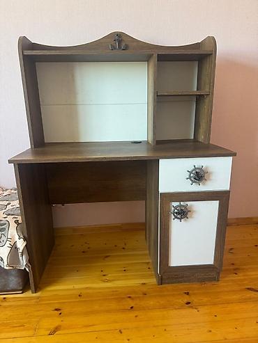 mermer masa: Dəniz mövzulu yazı/kompüter masası - Material: taxta teksturalı — 1