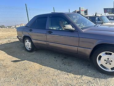 bmw e39 satilir: Mercedes-Benz 190 (W201): 2 l | 1993 il Sedan — 3