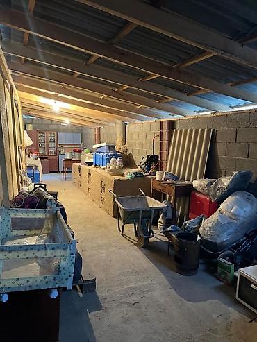 Sale of cottages and houses: Продаётся дом с участком 6 соток. Планировка: 4 комнаты +, кухня — 3