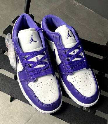 Кроссовки и спортивная обувь: Air Jordan 1 Low Psychic Purple - это стильные и комфортные кроссовки