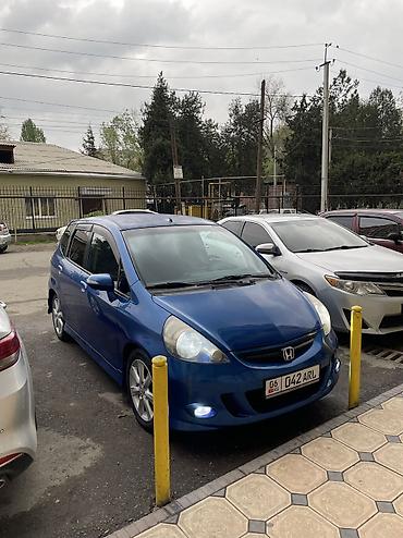 Honda: Honda Jazz: 2008 г., 1.4 л, Вариатор, Бензин, Хэтчбэк at lalafo.kg — 1 Honda: Honda Jazz: 2008 г., 1.4 л, Вариатор, Бензин, Хэтчбэк — 1