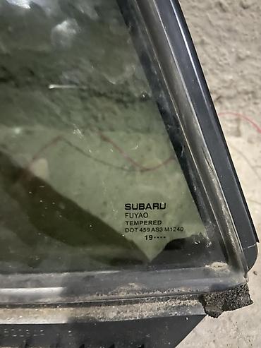 оптитрон легаси: Треугольное боковое левое занее стекло Subaru Outback 5 (форточка) - — 1