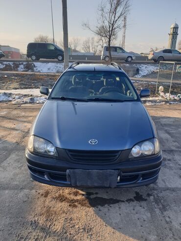 обмен дом: Toyota Avensis: 1999 г., 1.6 л, Механика, Бензин, Универсал