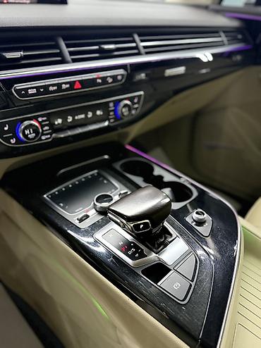 Audi: Audi Q7: 2018 г., 3 л, Автомат, Бензин, Кроссовер — 14