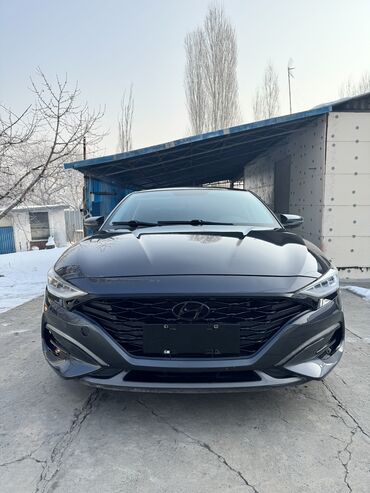 автомобиль продается: Hyundai : 2019 г., 1.6 л, Типтроник, Бензин, Седан