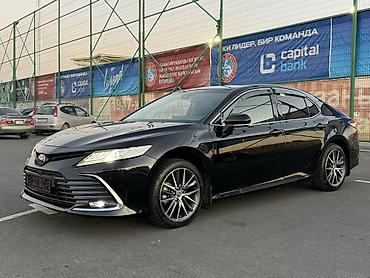 Toyota Camry: 2021 г., 2.5 л, Автомат, Бензин, Седан