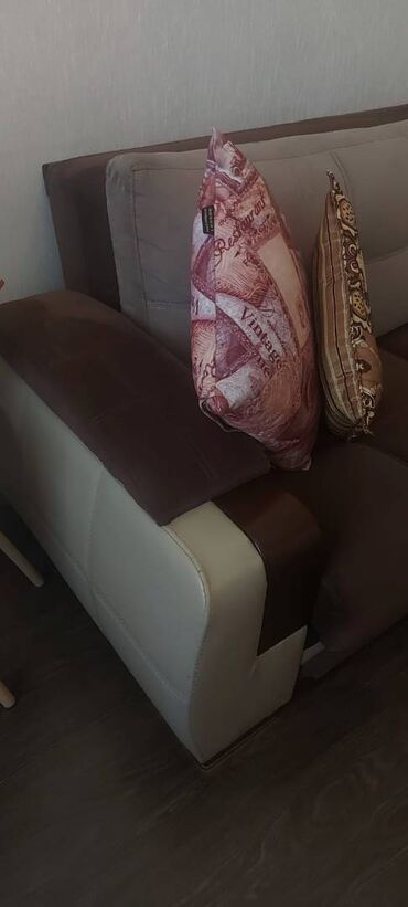 Divan və kreslo dəstləri: İşlənmiş, Künc divan, Divan, Bazalı, Açılan -da lalafo.az — 6 Divan və kreslo dəstləri: İşlənmiş, Künc divan, Divan, Bazalı, Açılan — 6