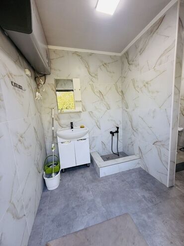 Долгосрочная аренда квартир: 3 комнаты, Агентство недвижимости, Без подселения, Без мебели, С мебелью полностью — 8