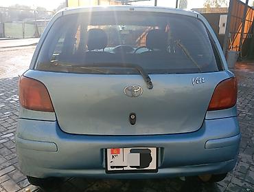 camry 2006: Toyota Vitz: 2002 г., 1.3 л, Автомат, Бензин, Хэтчбэк — 9